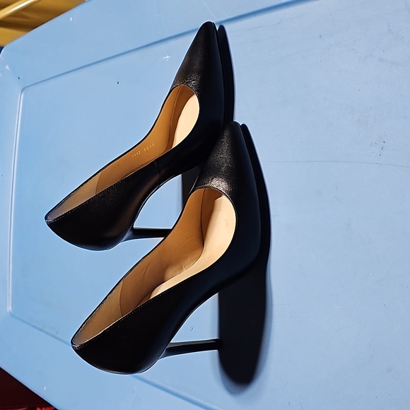 L.K. Bennett London Heels - Picture 2 of 6